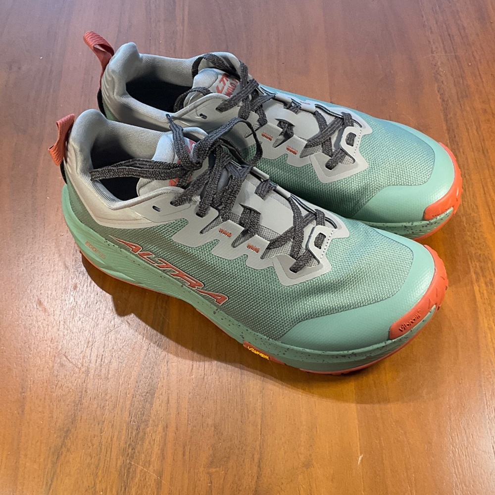 Altra Wild 3+ sample Green Trail Shoes with Orange Accents - Picture 2 of 4